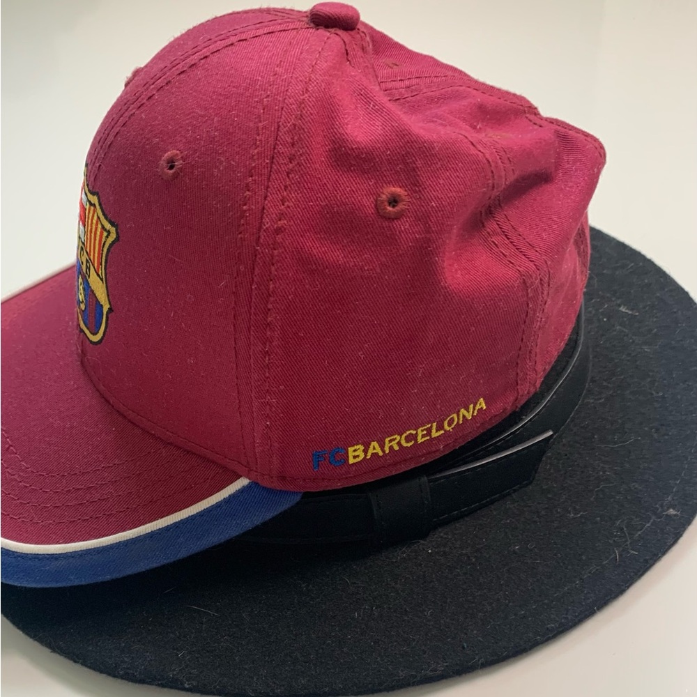 FC Barcelona - Crest‎ Cap - Picture 2 of 5
